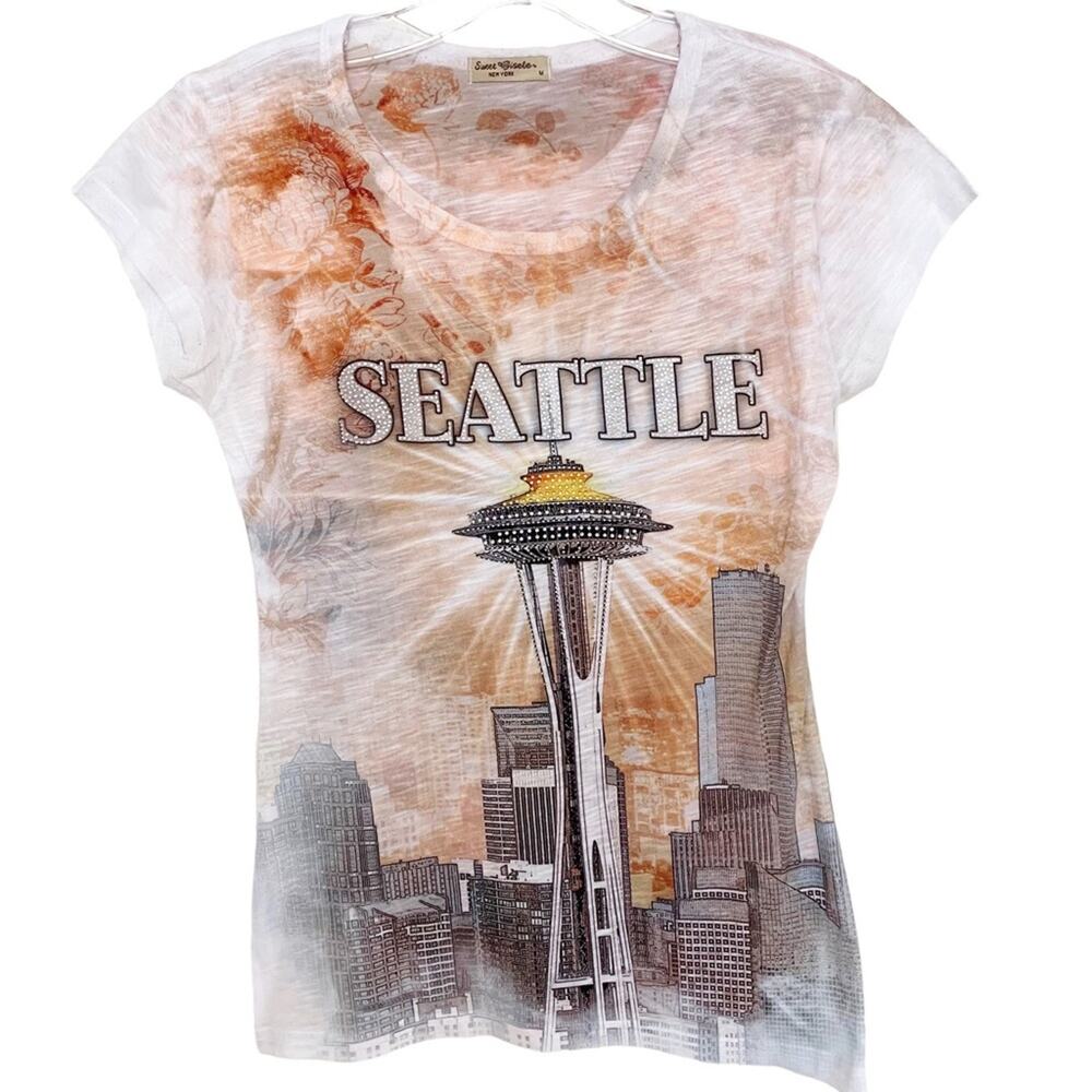 Sweet Gisele Seattle Embellished Space Needle Skyline Destination Tee Y2K